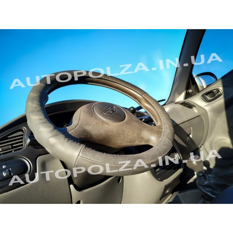 Шкіряний чохол на кермо Daewoo Lanos, Sens з виступами Cate
